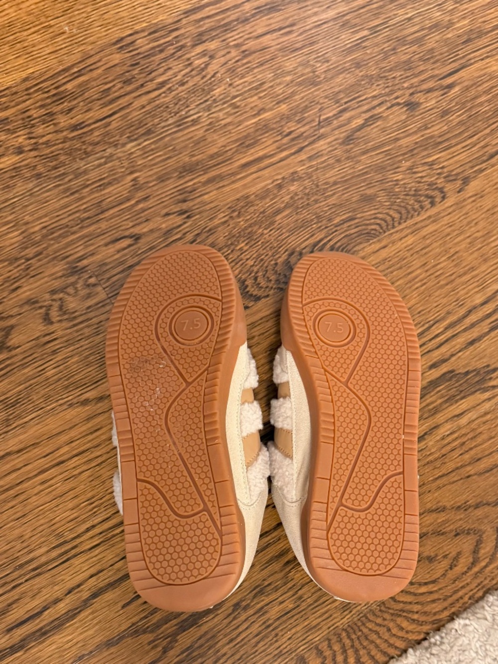 Steve Madden shearling sneaker slides - Picture 3 of 3